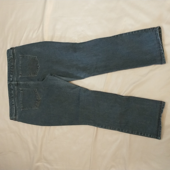 Avenue barely boot cut jeans 20A - Picture 2 of 10